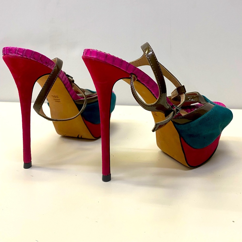 Jean-Michel Cazabat T-Strap Platform Sandel size 35.5